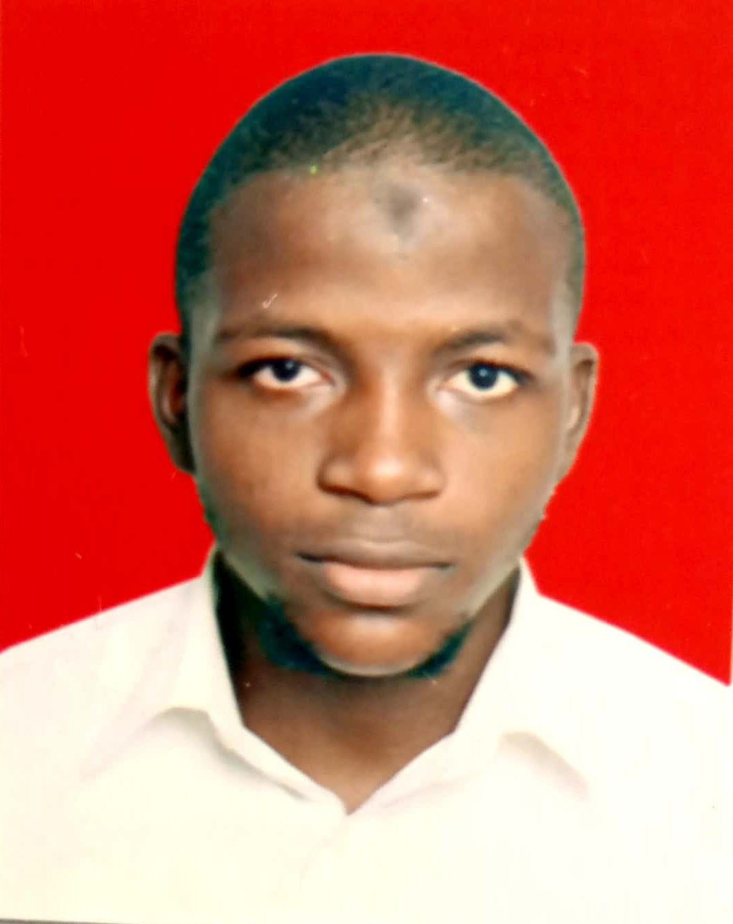 Robiu yekini medium