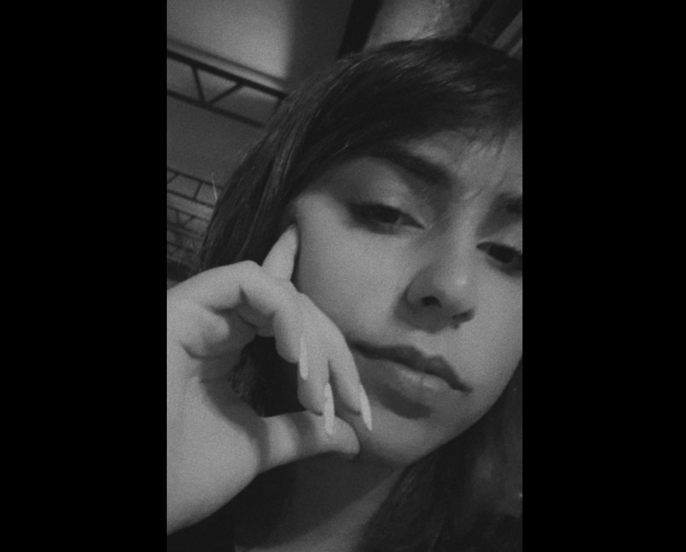 Selin Kara Medium