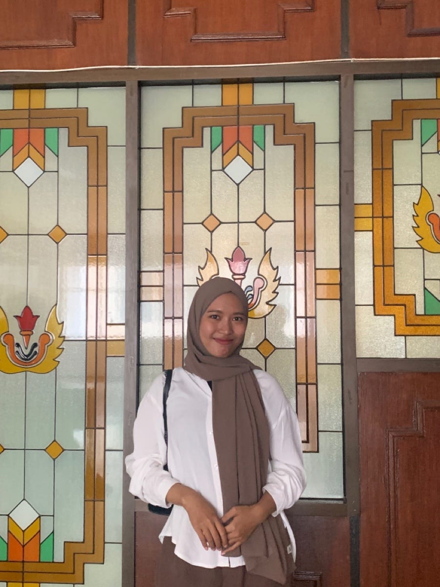 About – Eka Novianti A – Medium
