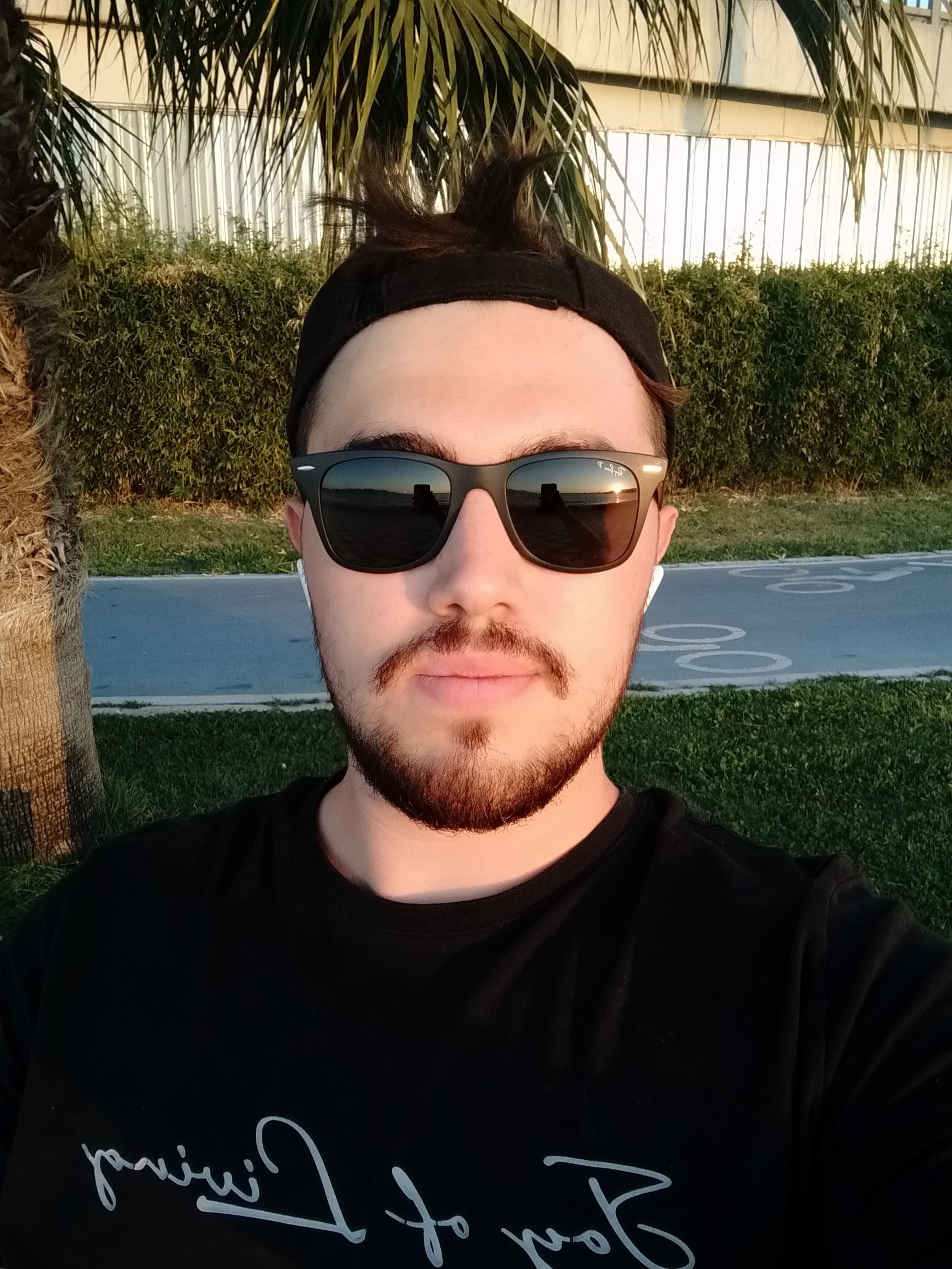 Yasin karatoprak medium