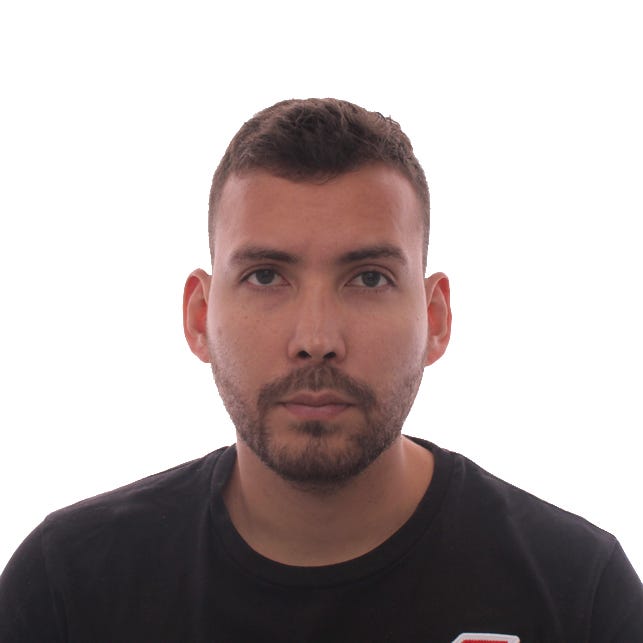 Daniel Loaiza Medium