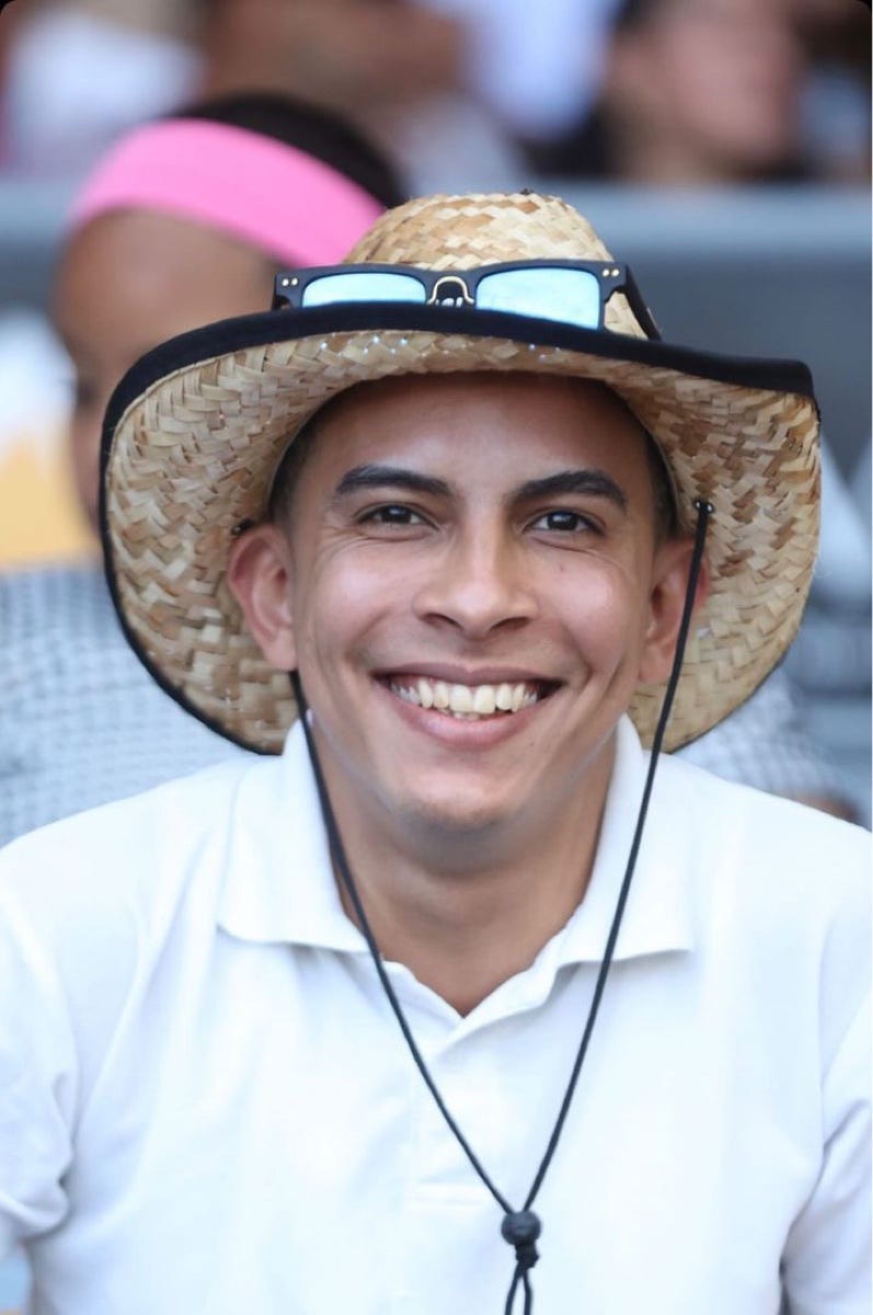 Domingo Tav rez S nchez Medium domingo-tav-rez-s-nchez-medium