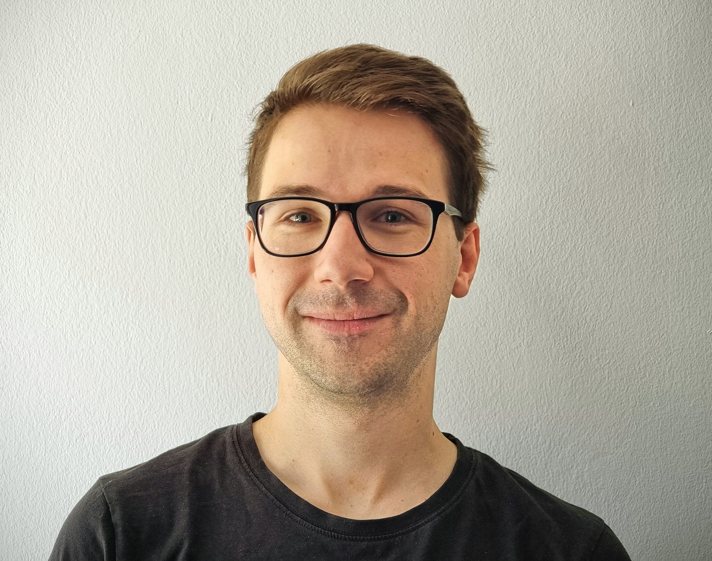 Domen lani nik medium