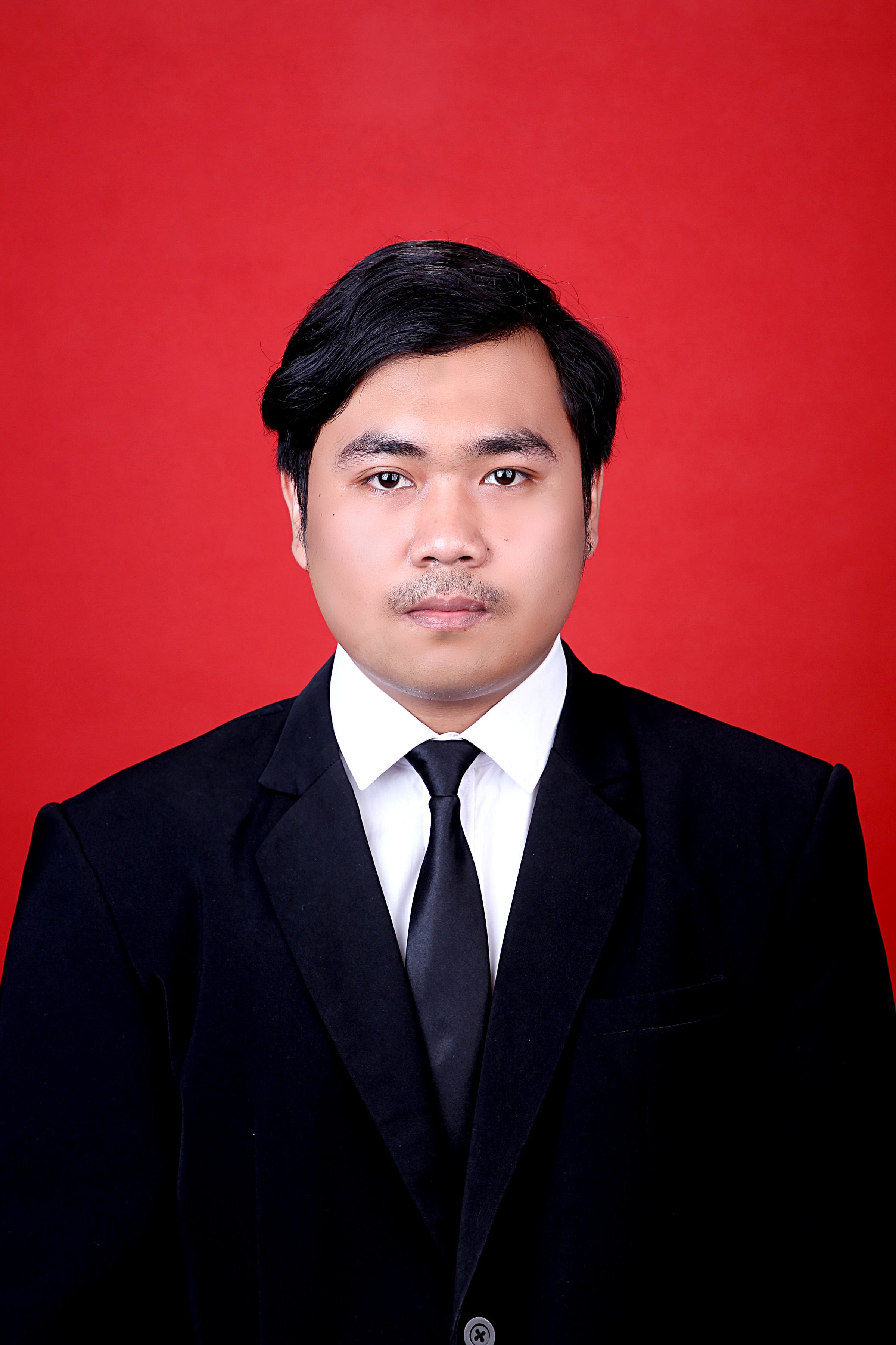 Ahmad robih medium