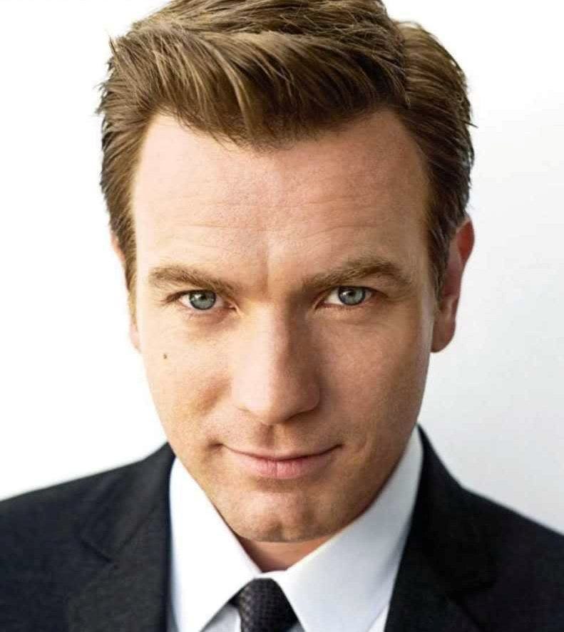 John Maxwell – Medium