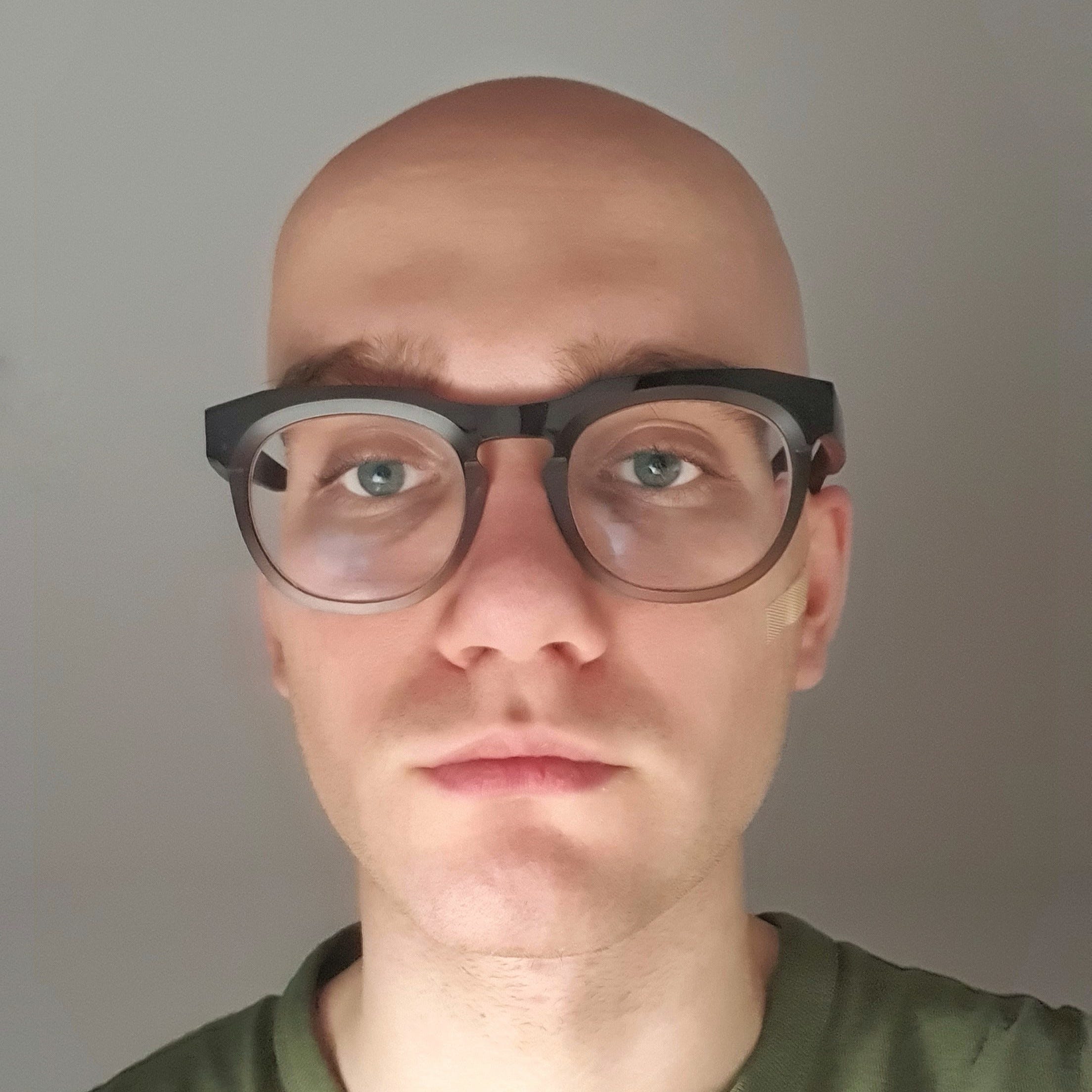 Antoni smolski medium