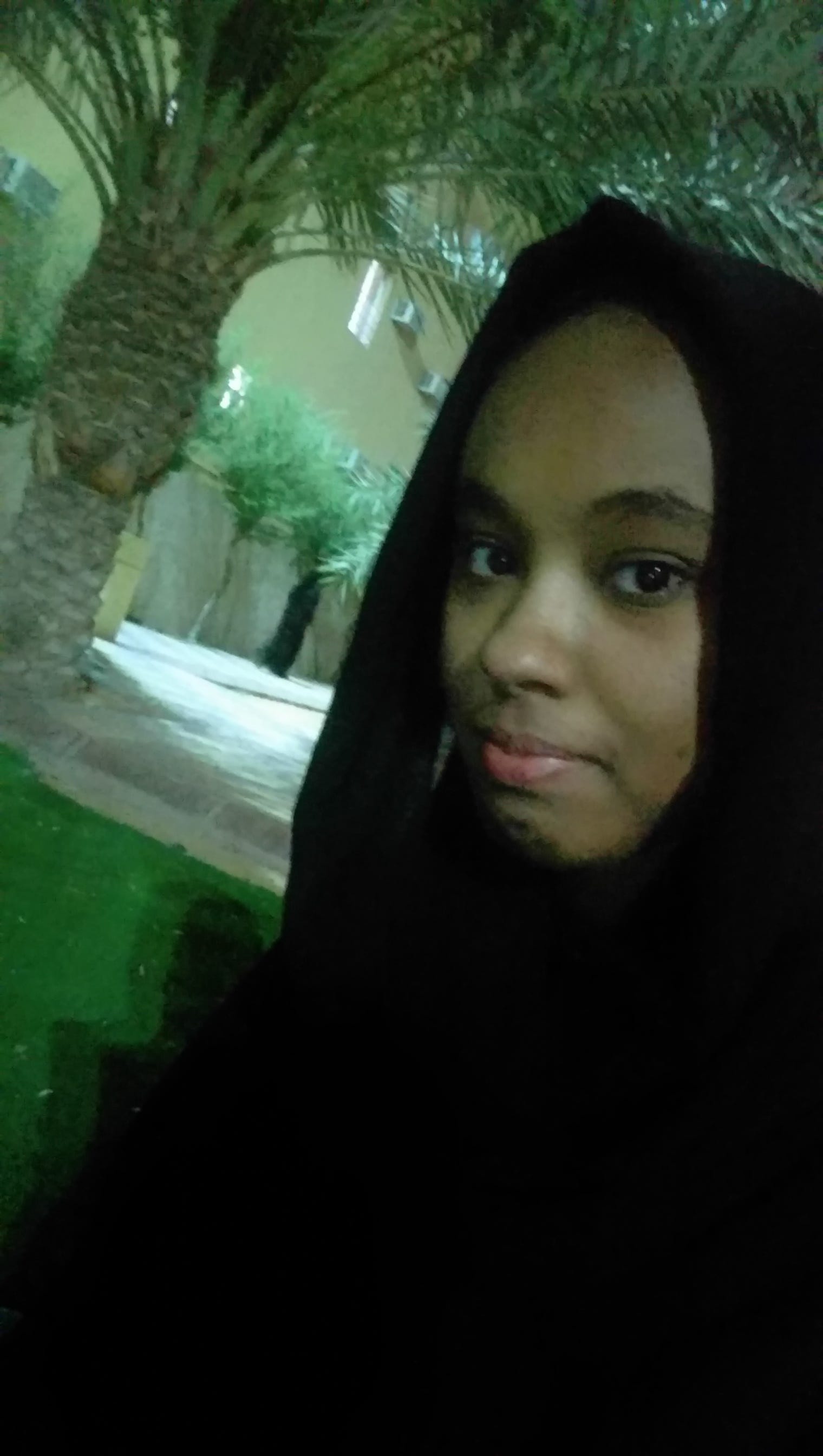 Razan abakar medium