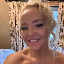 Lucy Davis – Medium