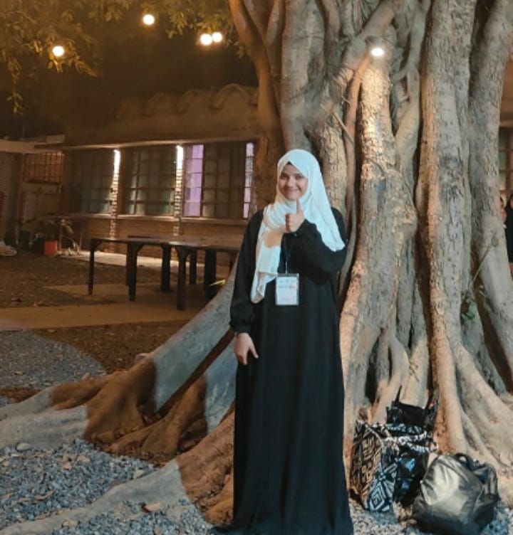 Khadeeja Medium 