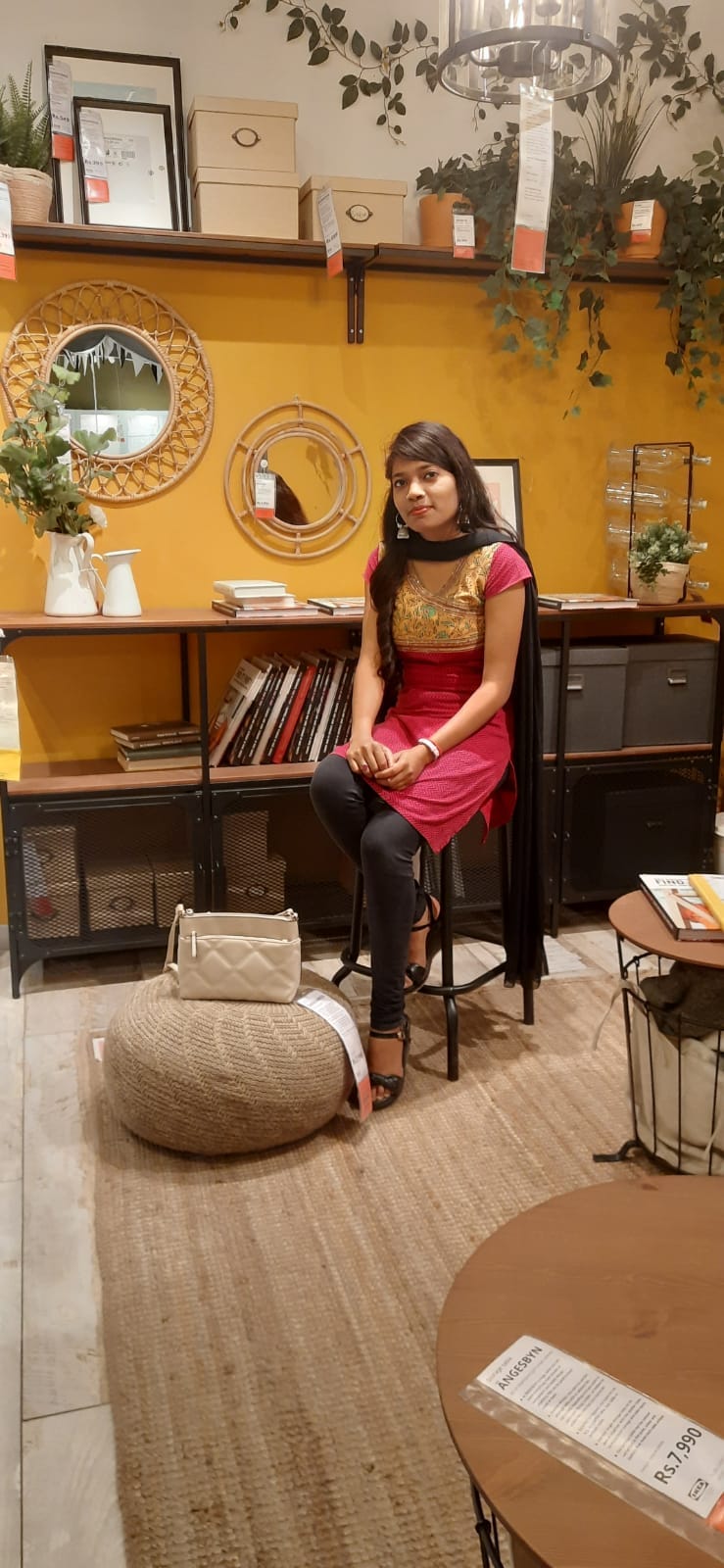 Amrita Rajput – Medium
