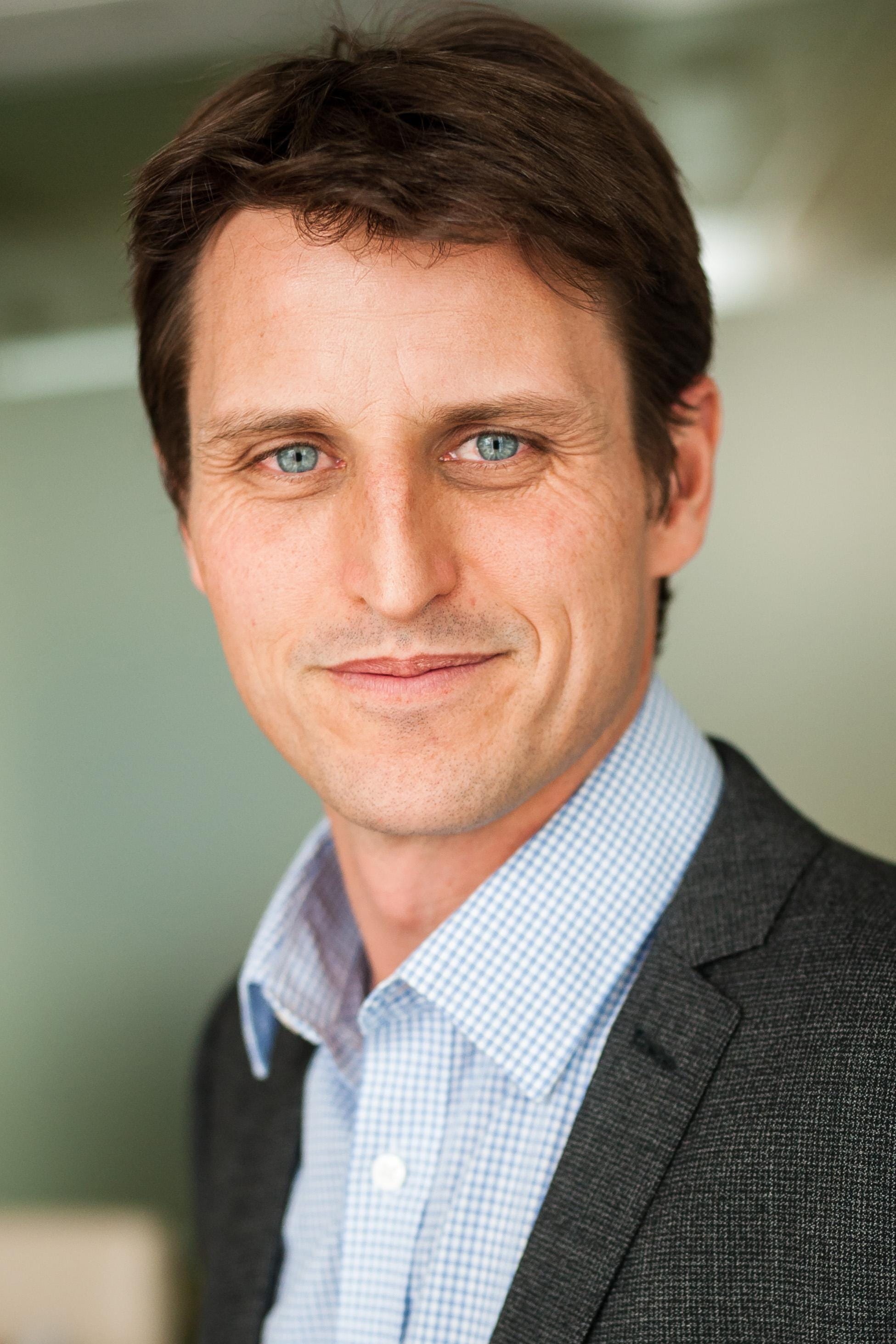Jameslewis Medium
