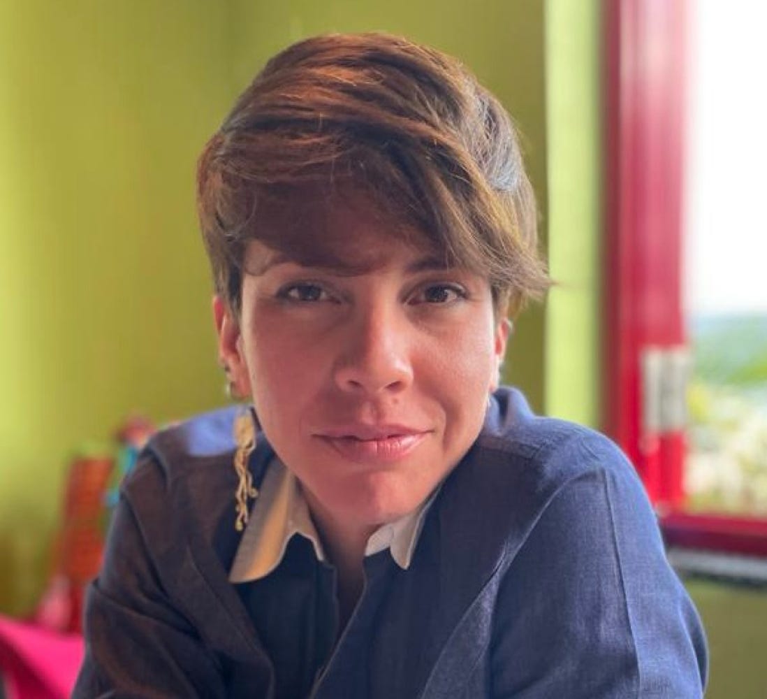 Beatriz Llenín Figueroa Medium