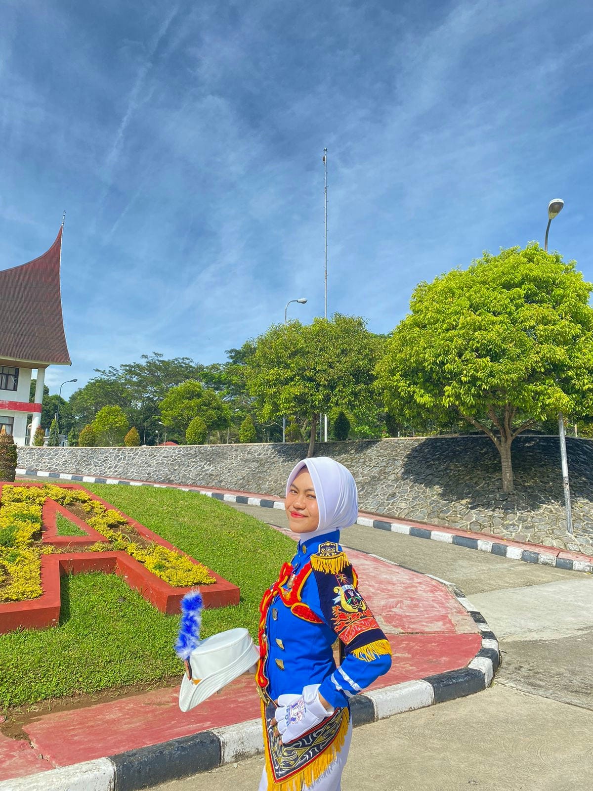 Annisa dhea pratiwi medium