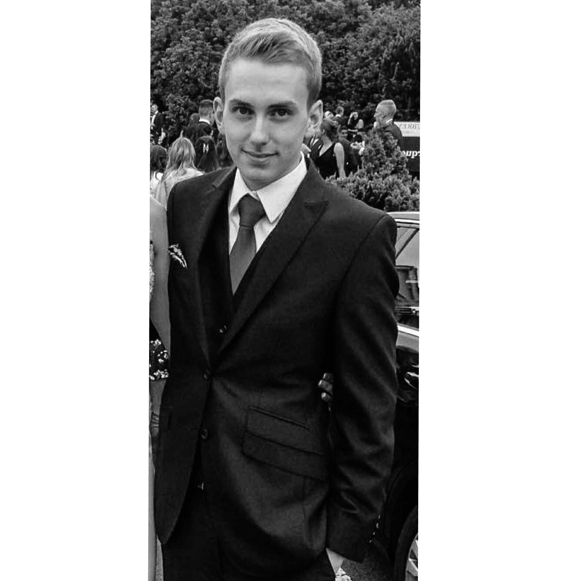 Harry Chapman Medium