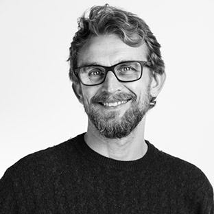 Tomasz Maslowski – Medium