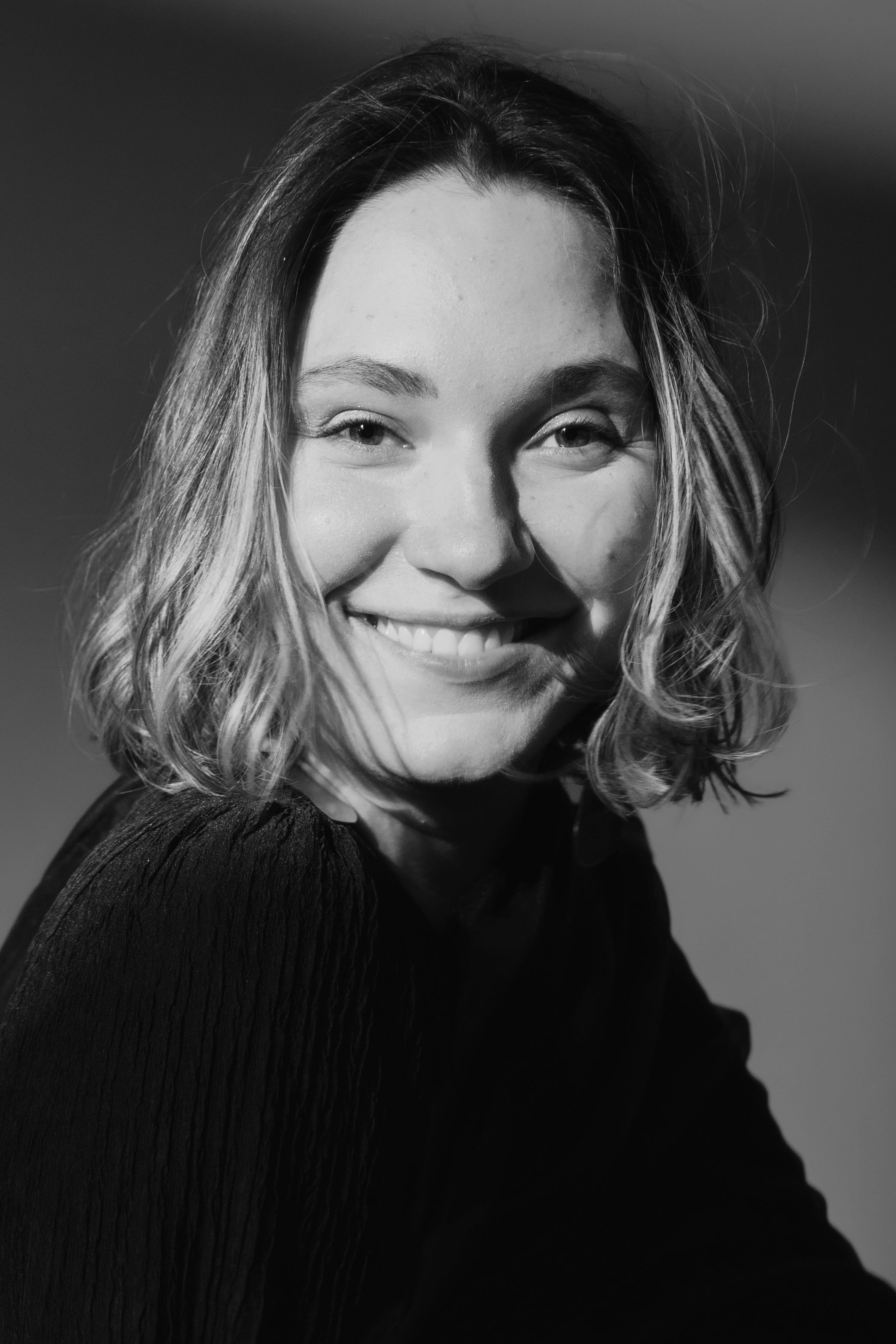 Anna dontsova medium