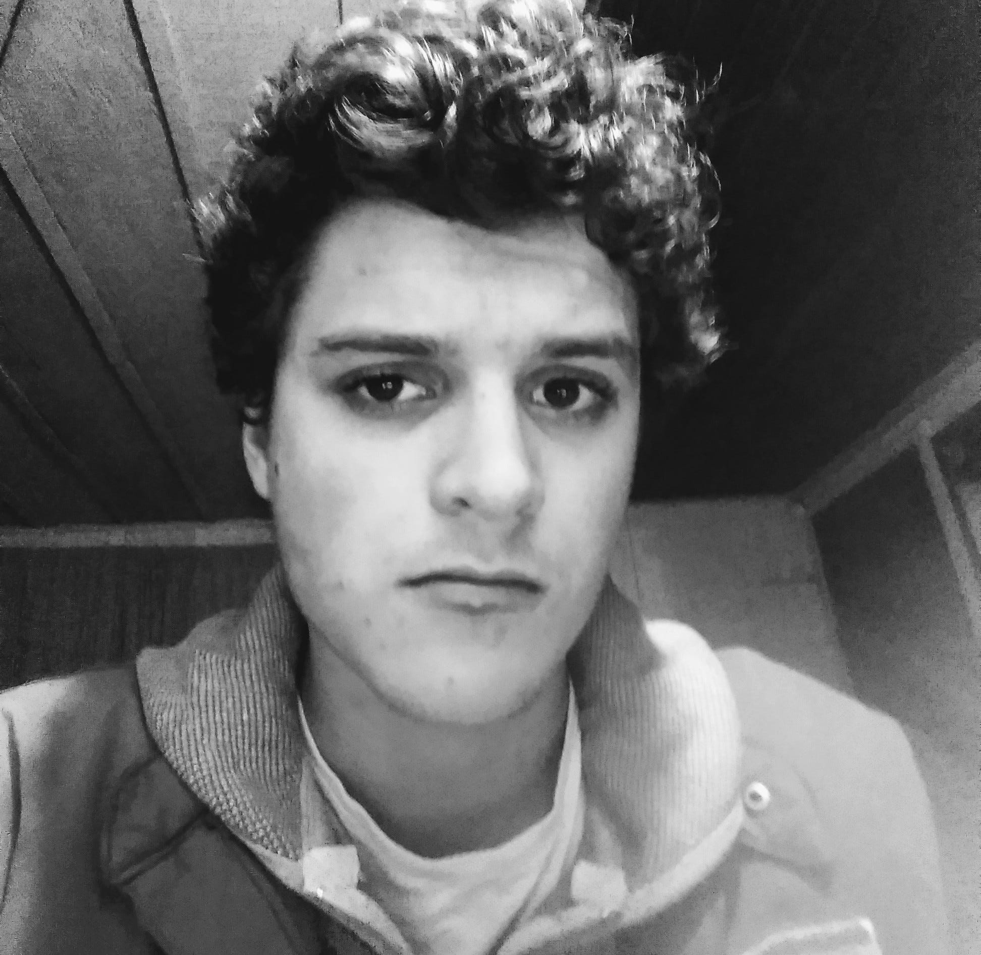 About – Ariston Gadomski – Medium