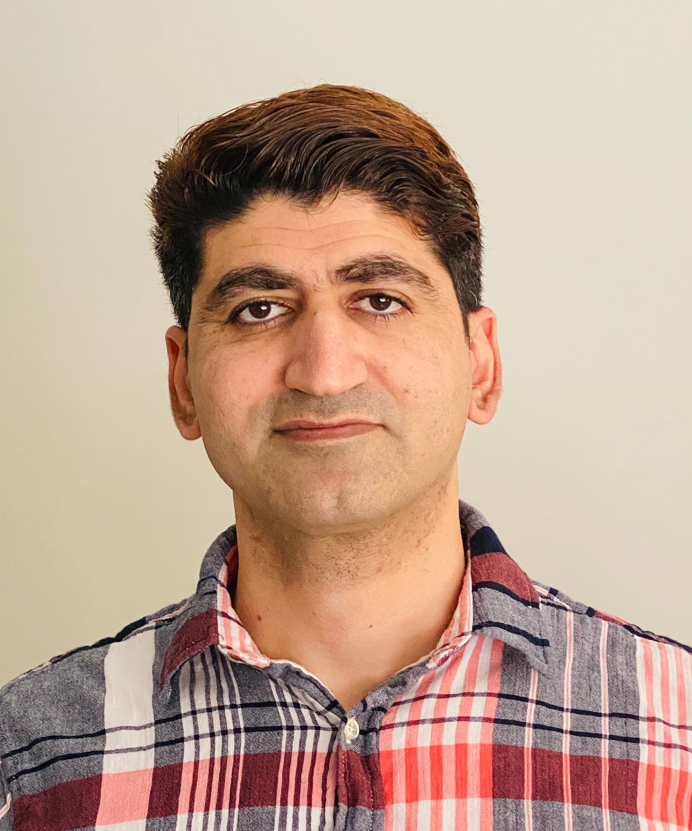 Vahid mirjalili medium
