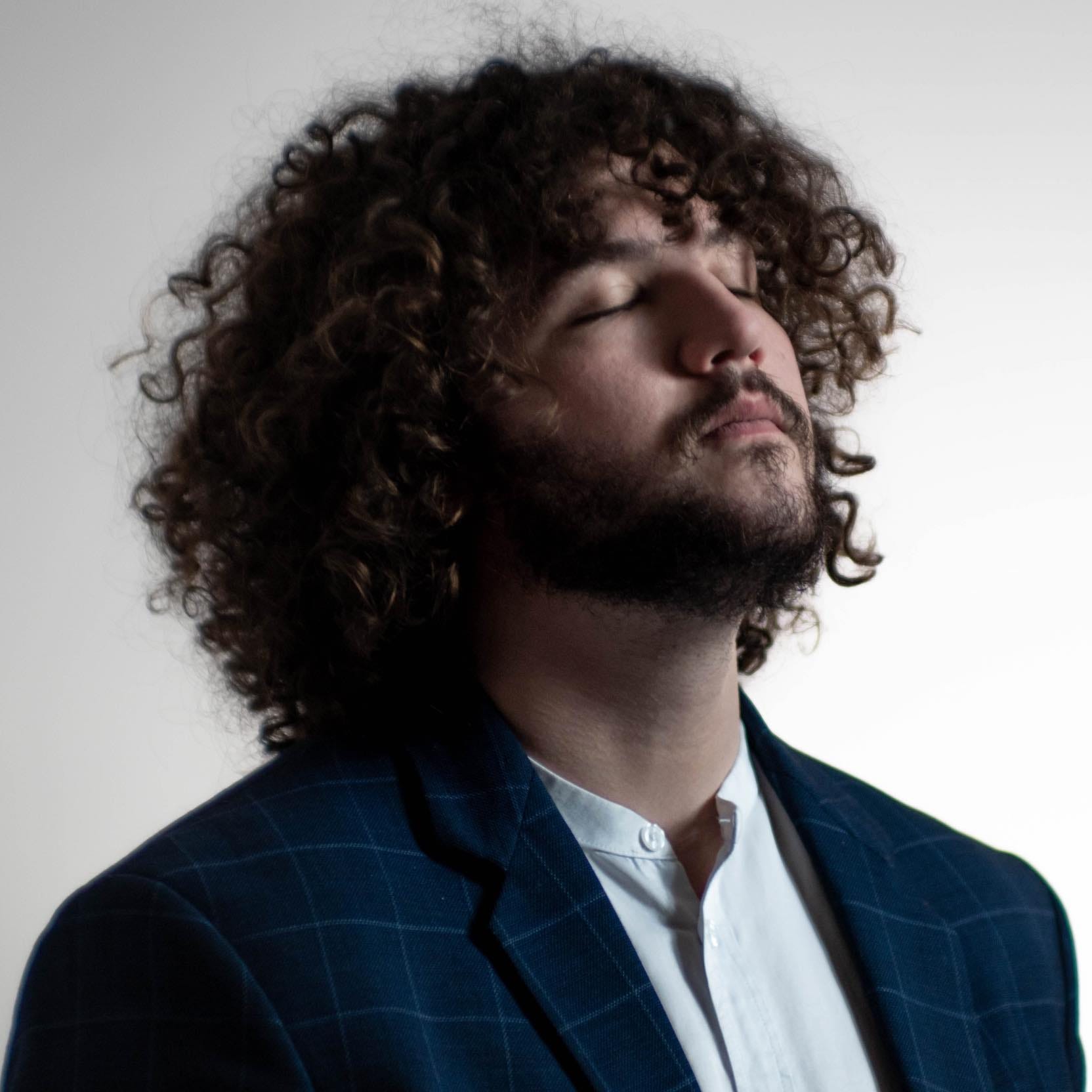 About Abdulrahman Amer Medium