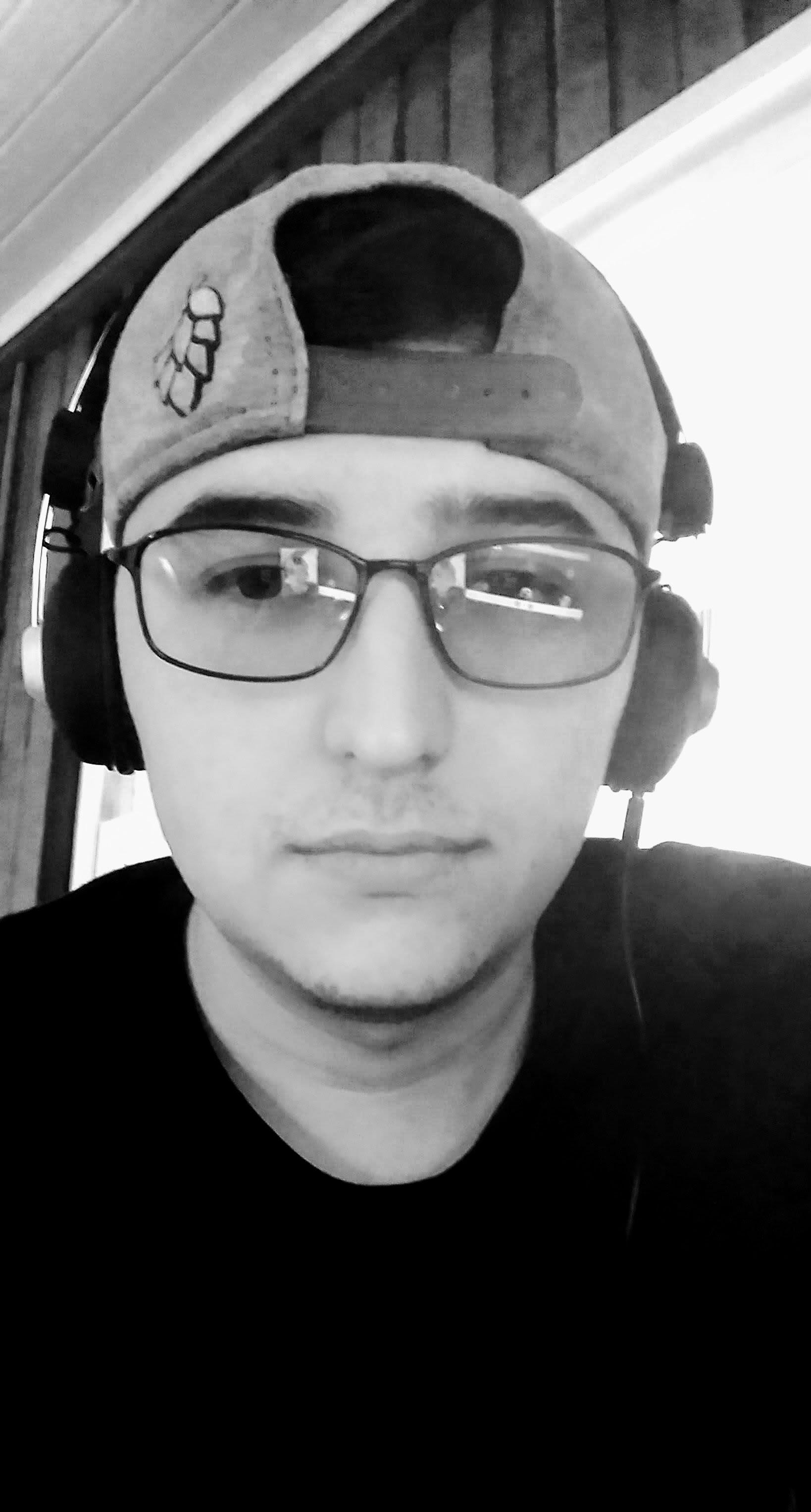 Eduardo Macedo Medium