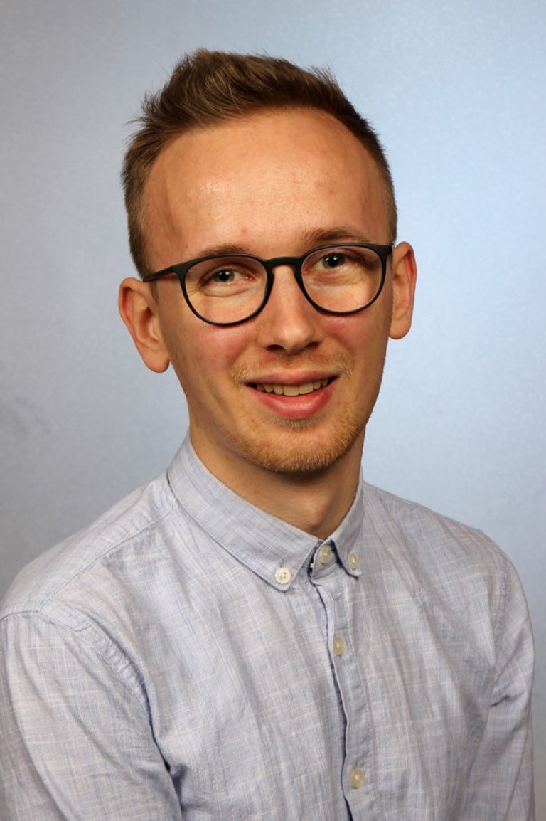 Alexander Hodes Medium