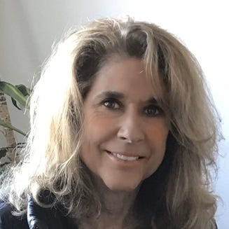 Susan Hanshaw – Medium