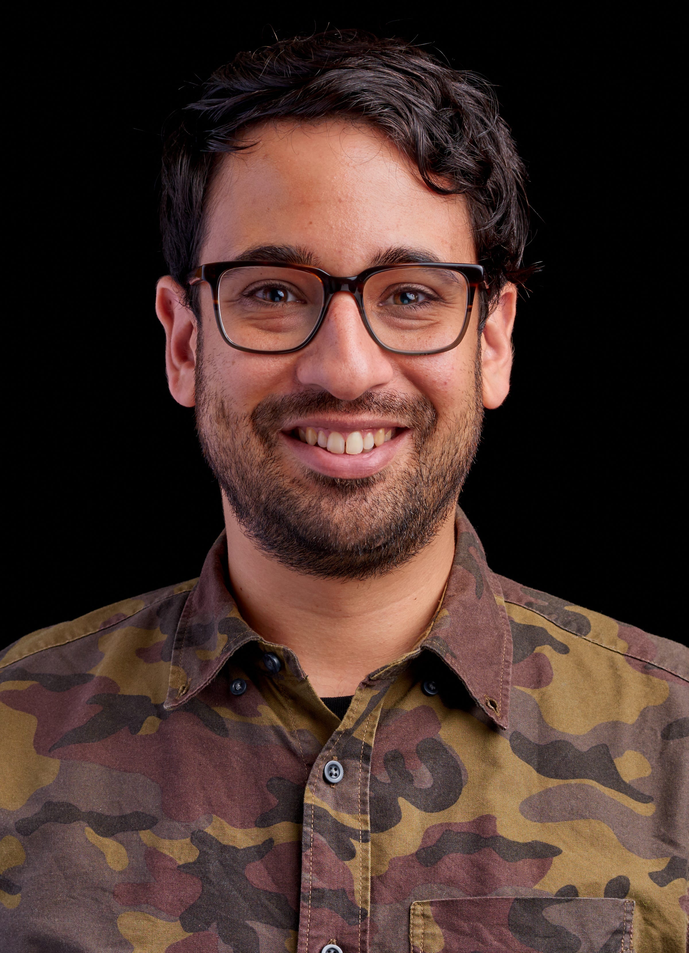 Khamis Hammoudeh Medium