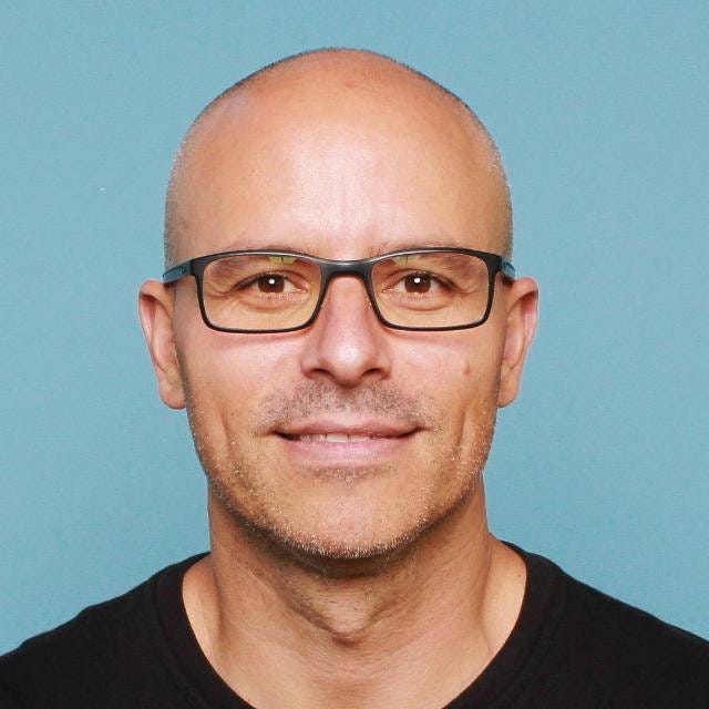 Raz Gerber Medium