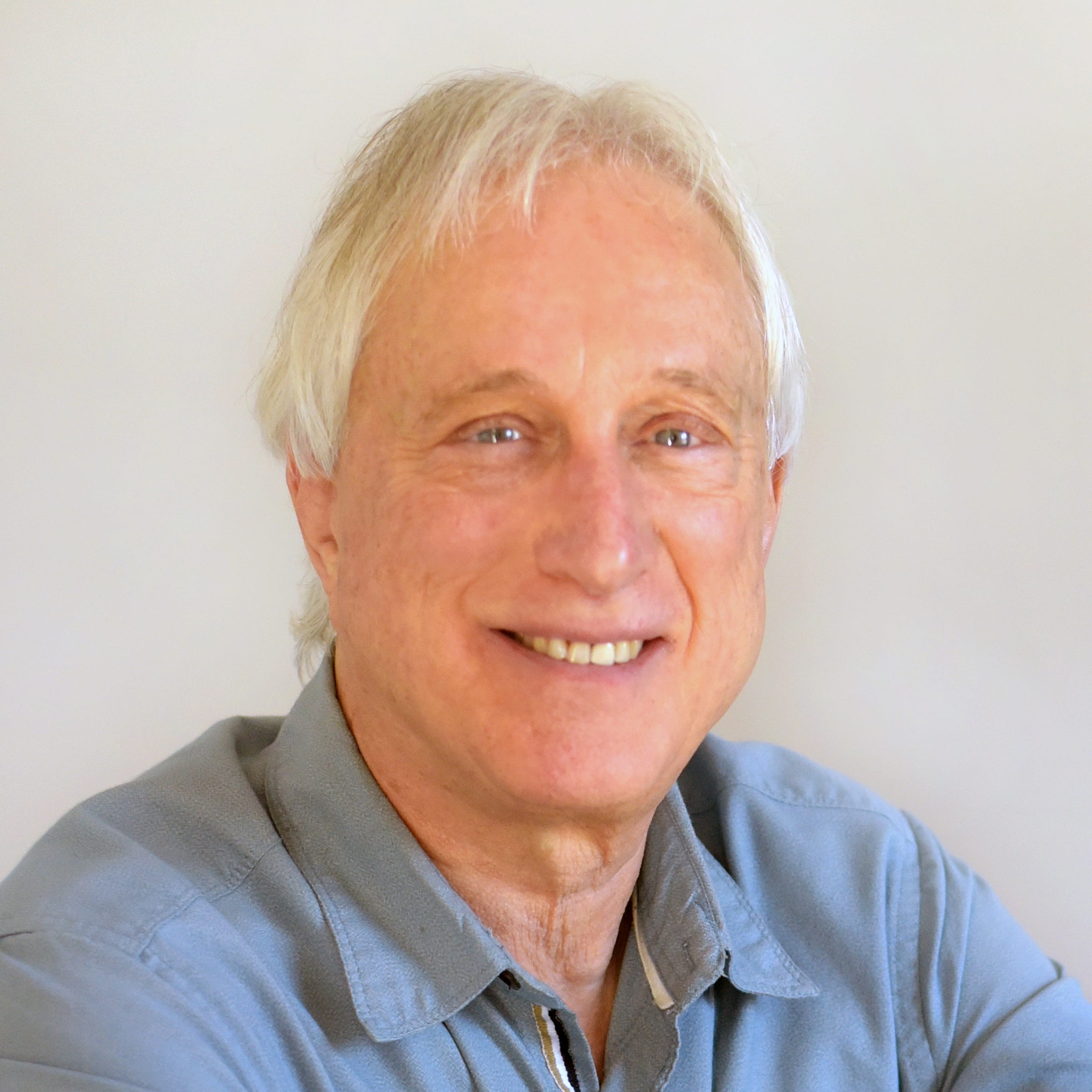 Michael Wayne Medium