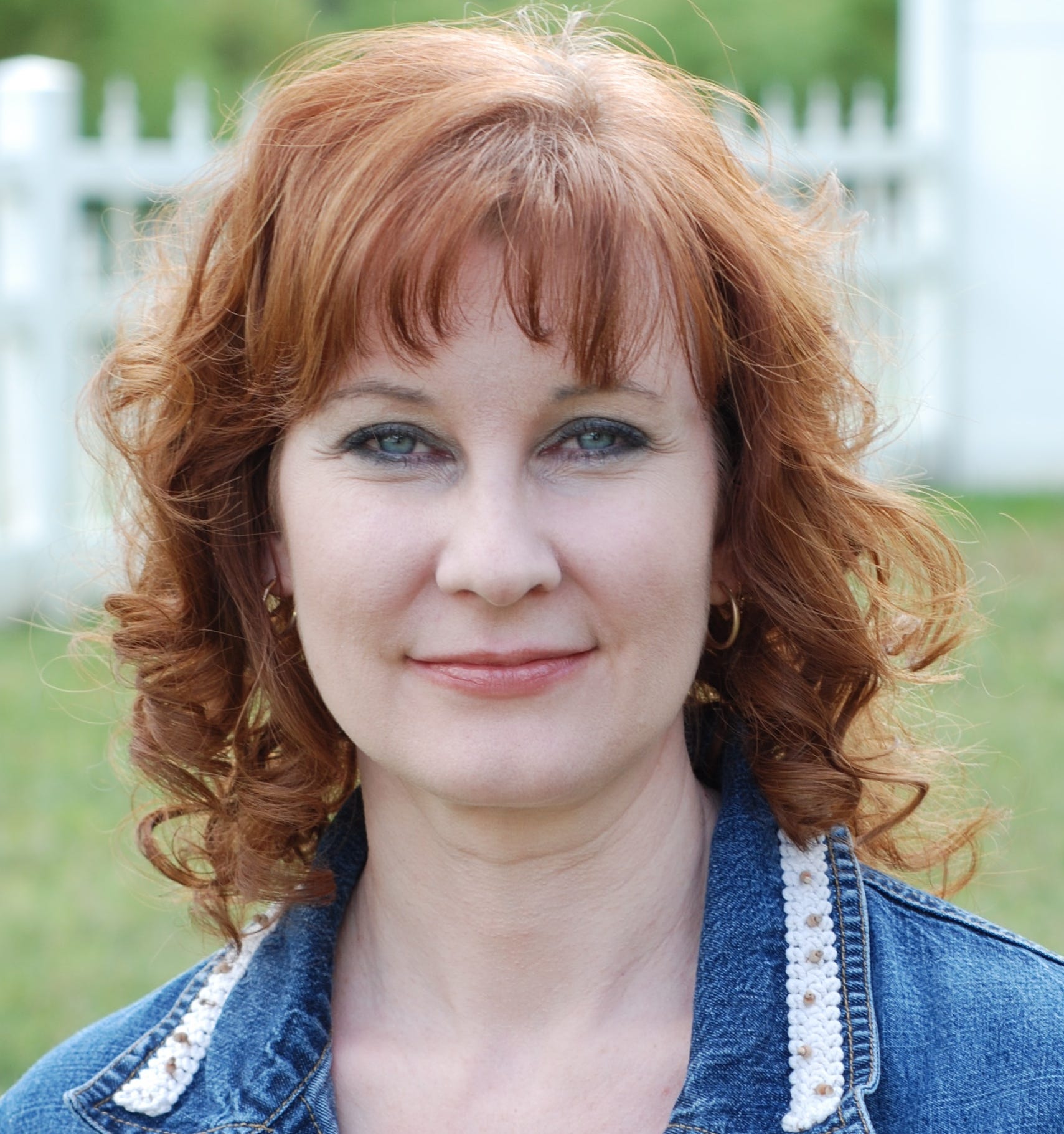 Kristal Hollis Medium kristal-hollis-medium