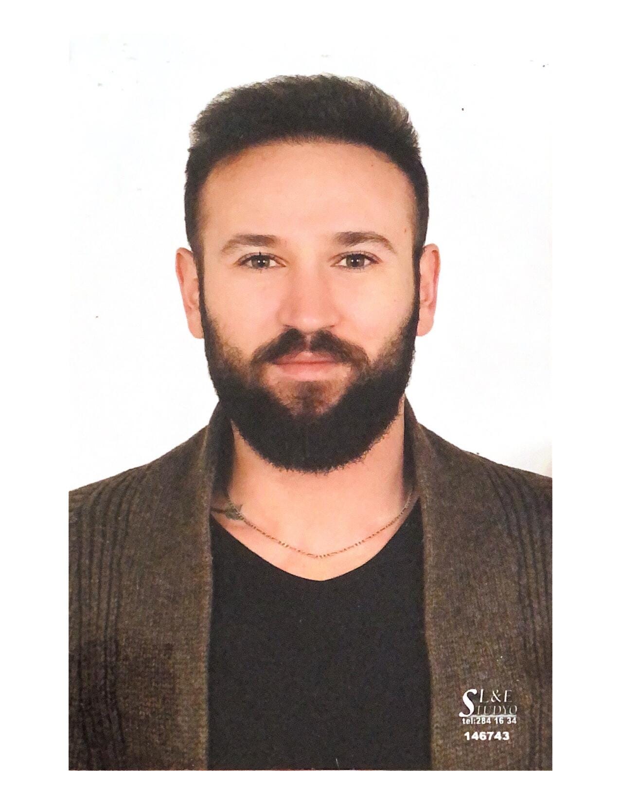 Ziya berk ayg n medium