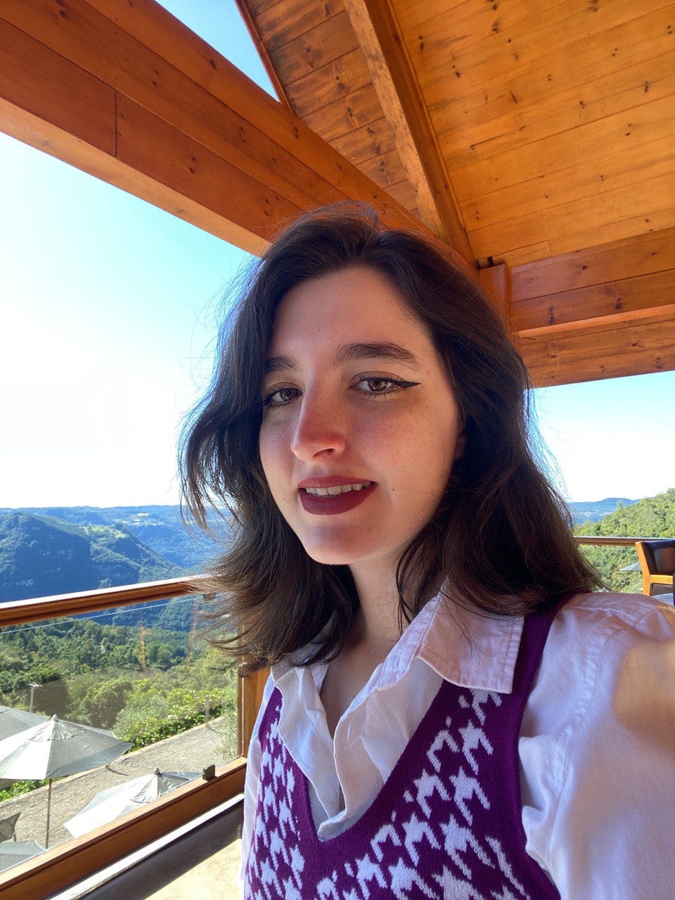 Laís Van Vossen – Medium