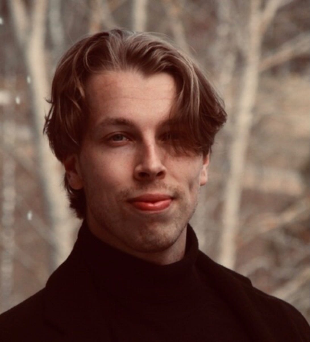 Artturi Jalli – Medium