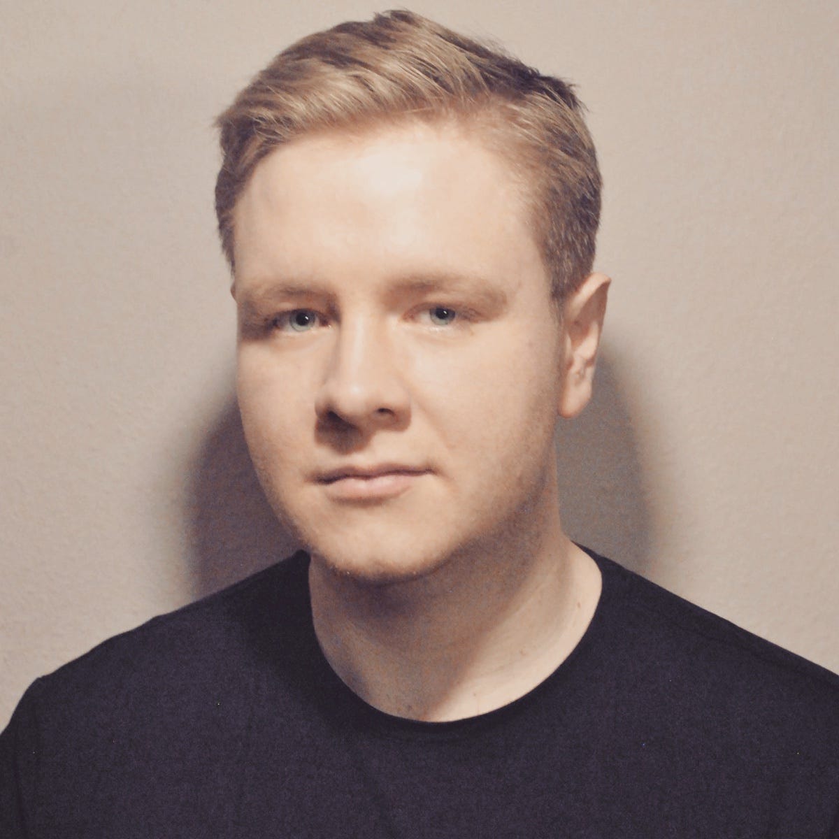 Elmar Hackmann – Medium