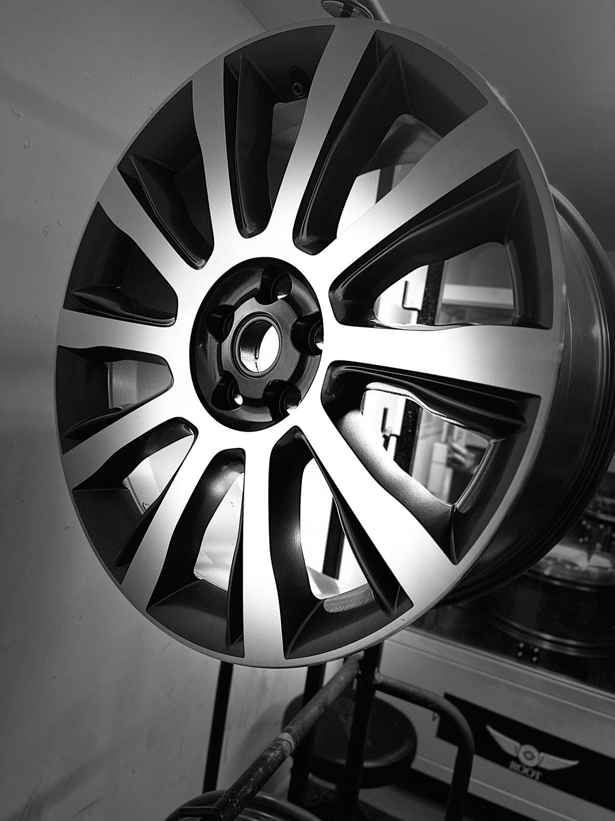 root-wheel-repair-medium