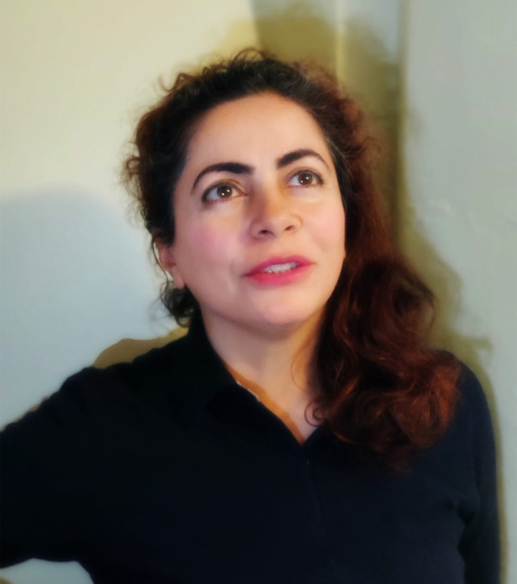 Dr. Shahnaz Far – Medium