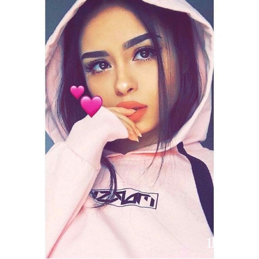 Maham khan medium