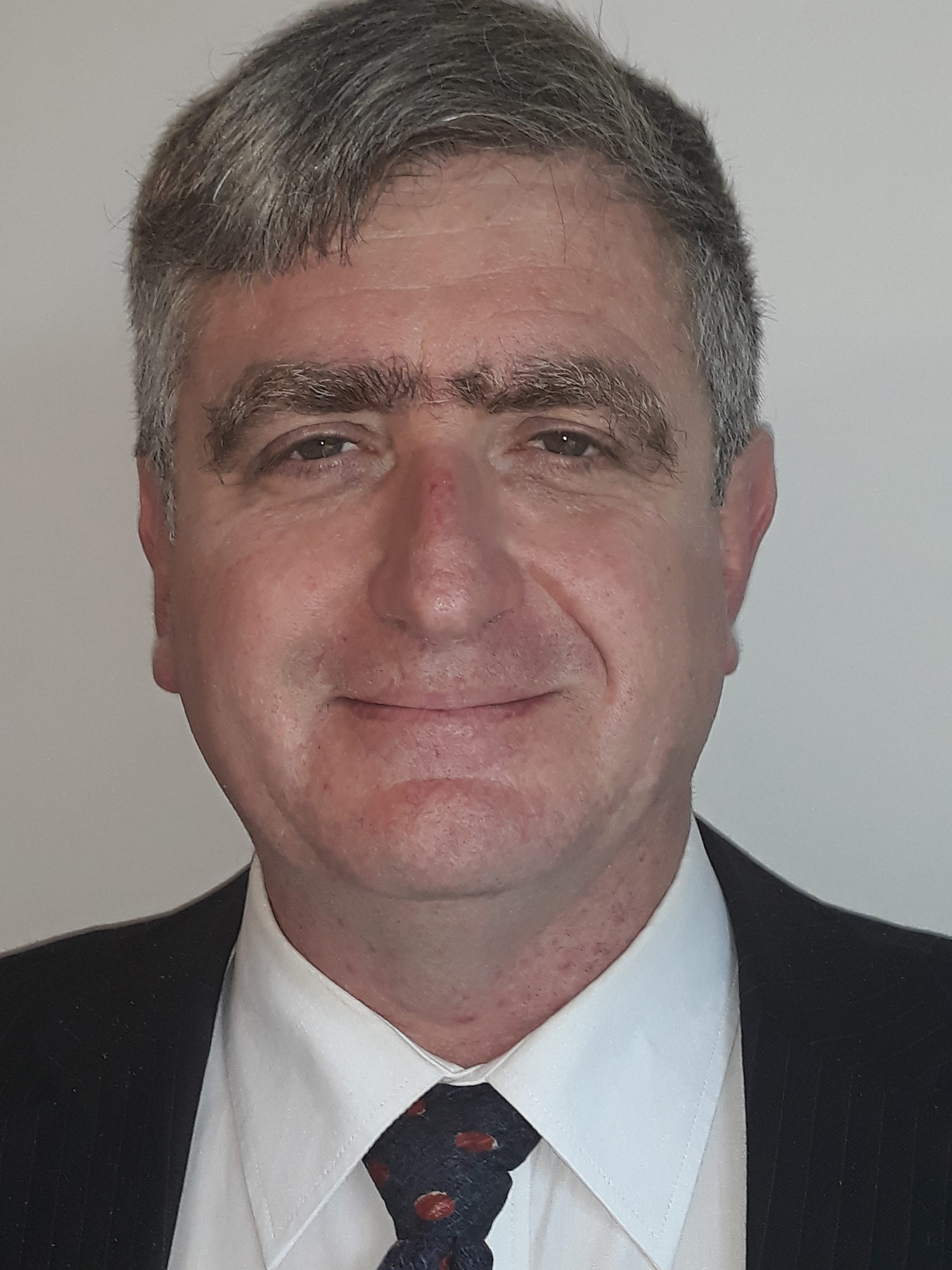 Phil Bachmann – Medium