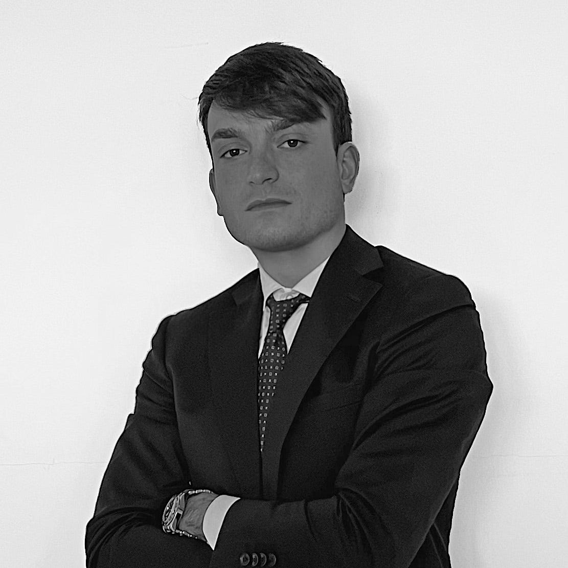 Simone ruggiero medium