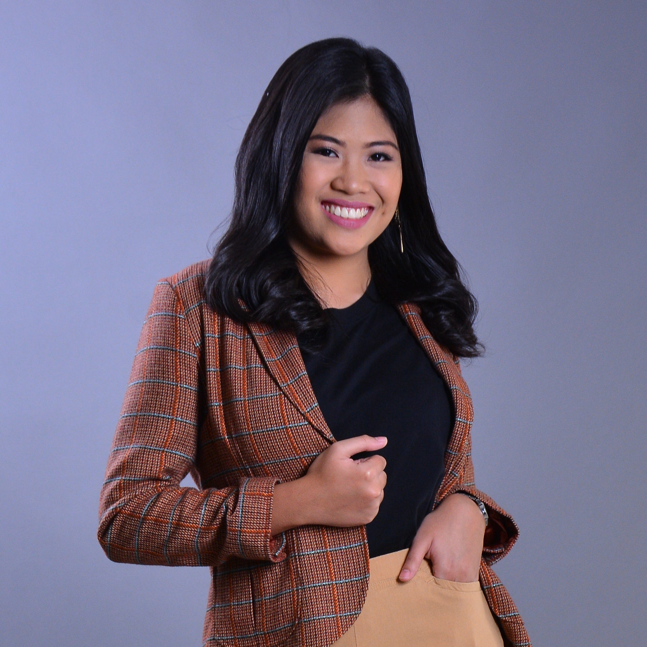 Monica Villanueva – Medium