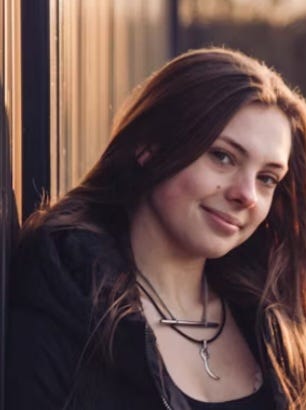 About – Maisy – Medium