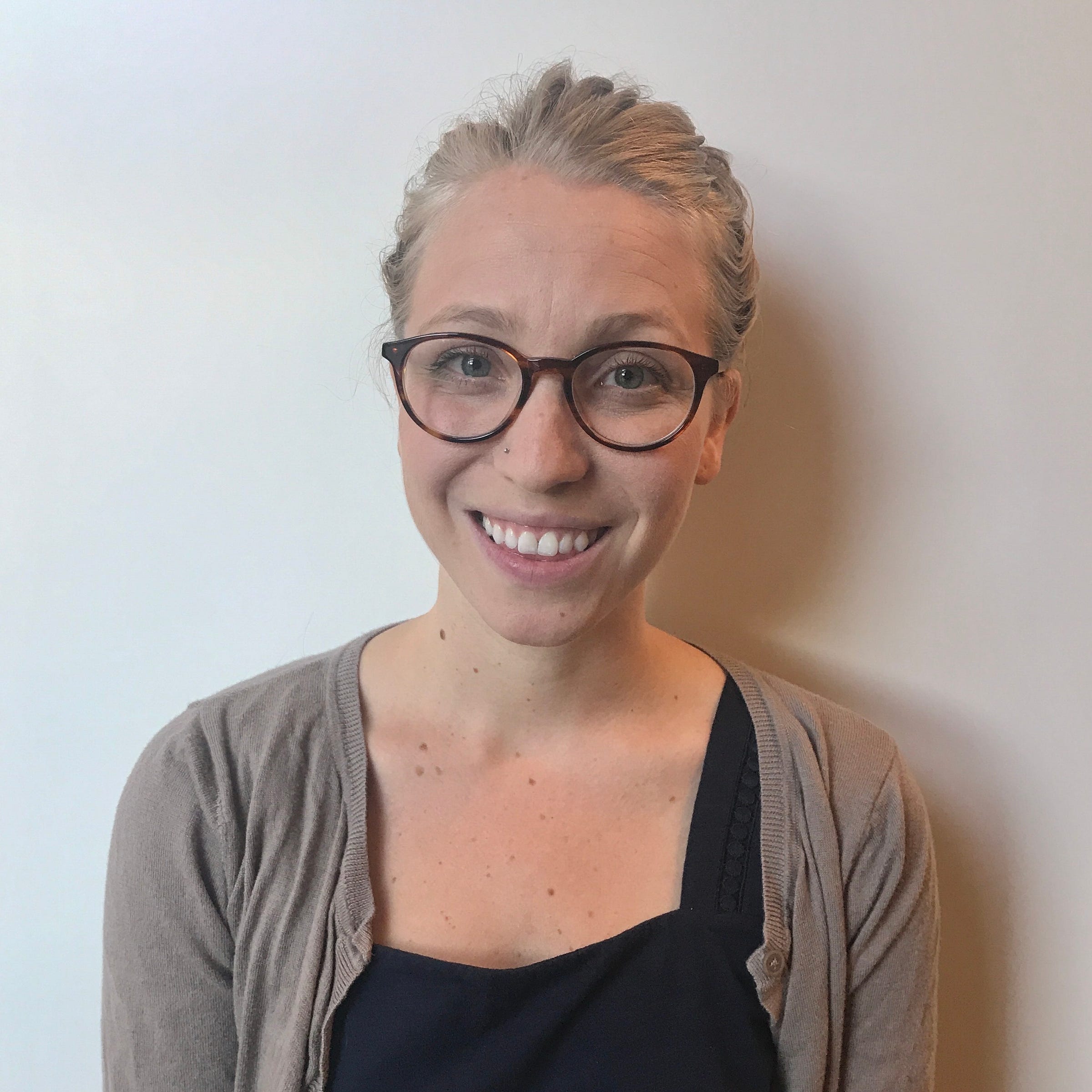 About Kelly Church Medium