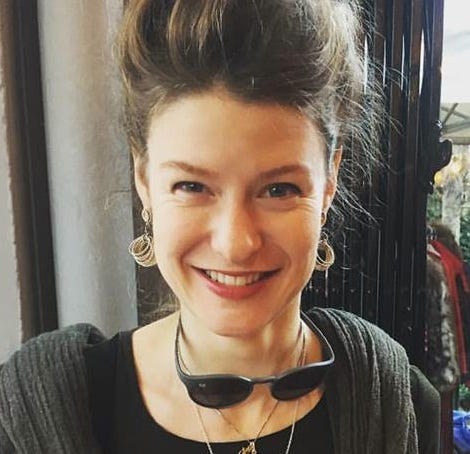 Helen Térèse Medford – Medium