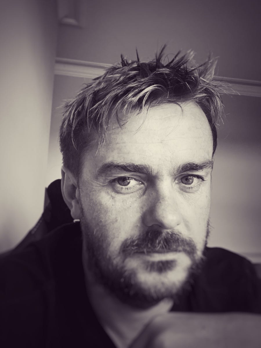 About rob houghton medium