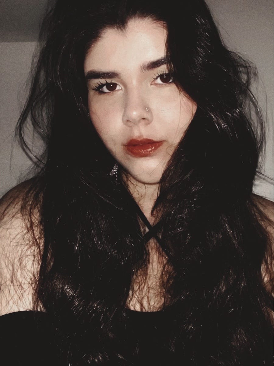 Leticia Melli – Medium