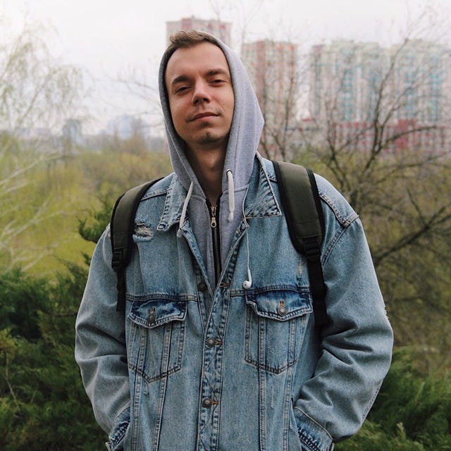 Alex – Medium