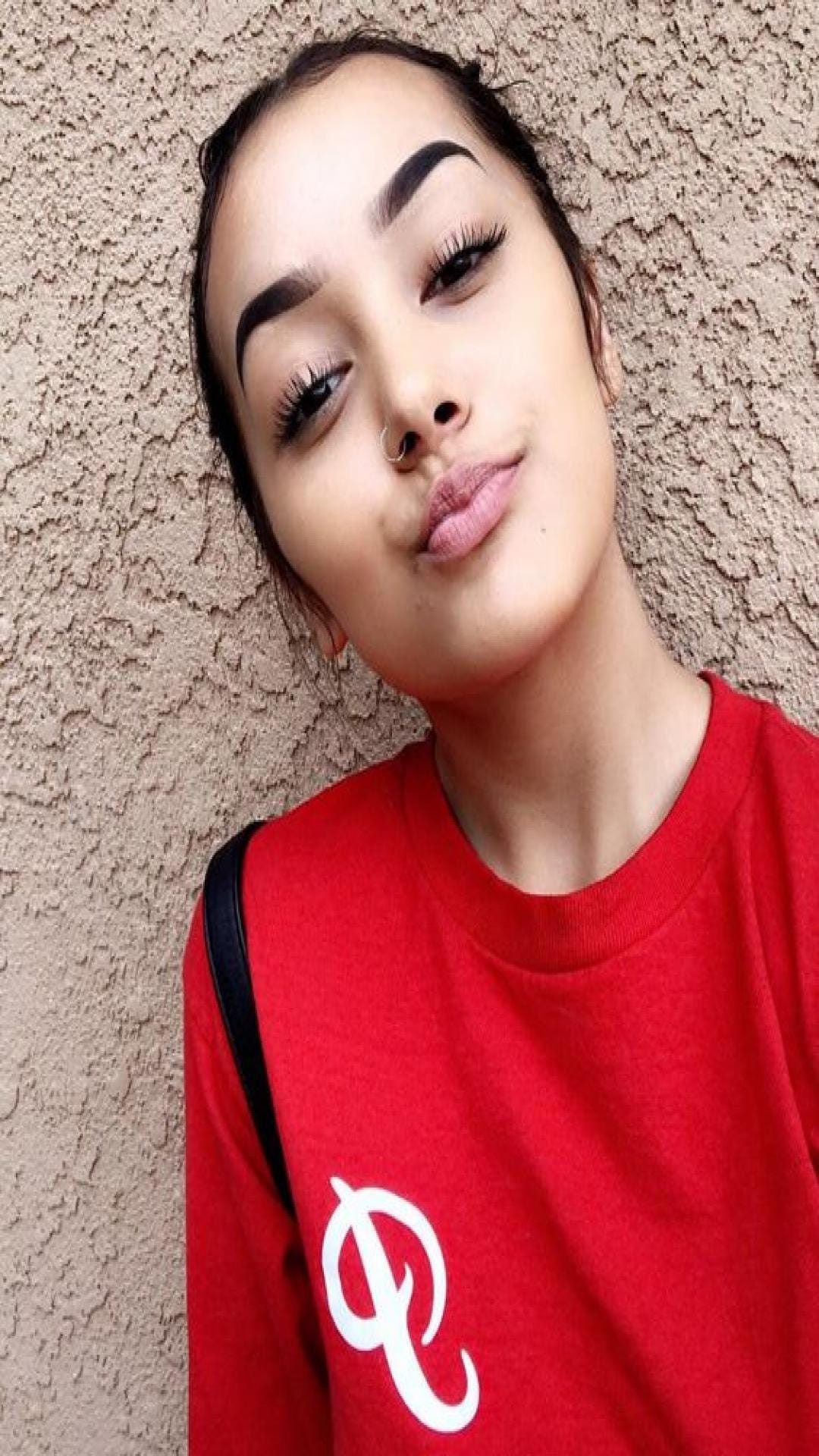 Emgothonos Rhagreta Pohl Medium emgothonos-rhagreta-pohl-medium