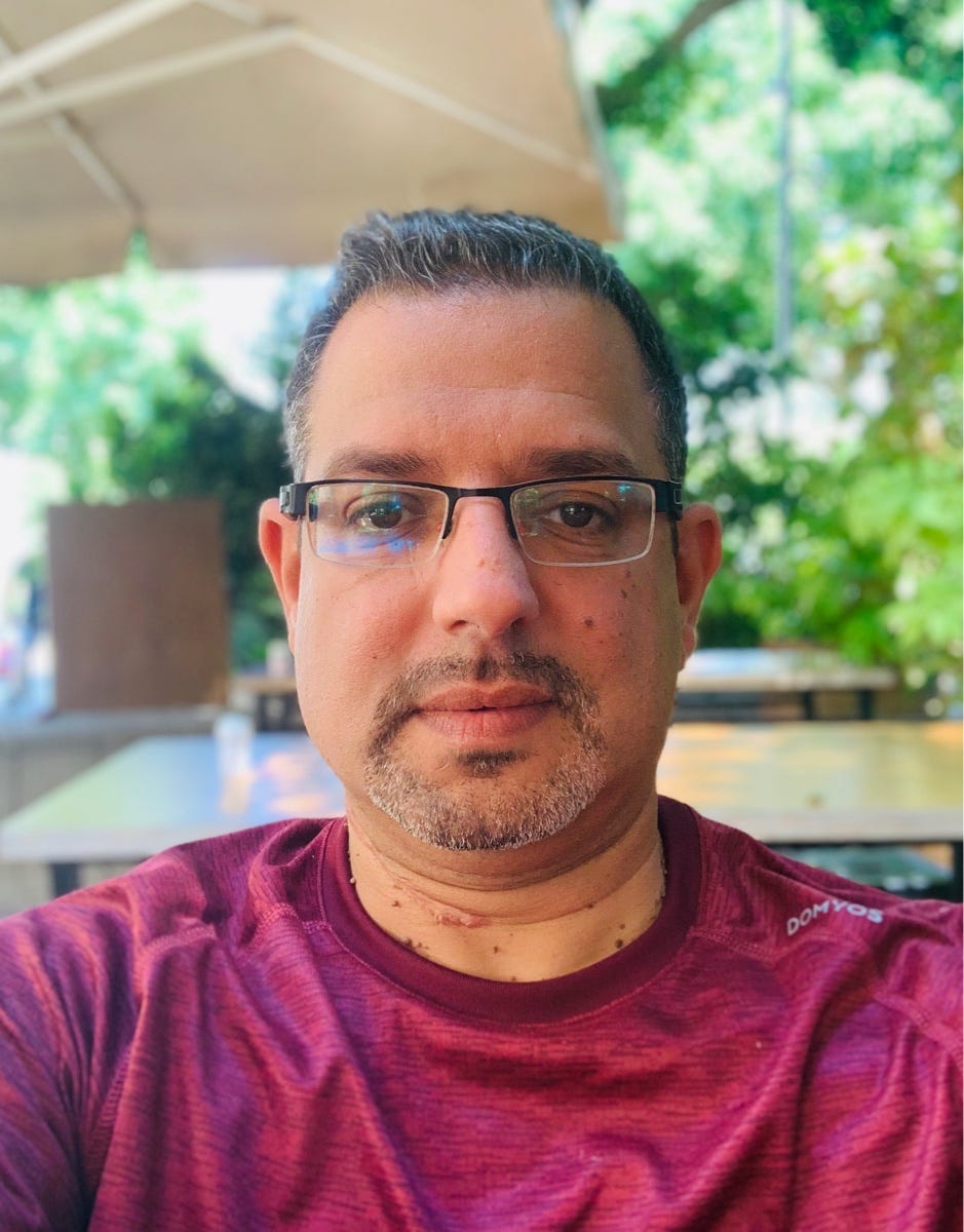 Oren Deri – Medium Oren Deri – Medium