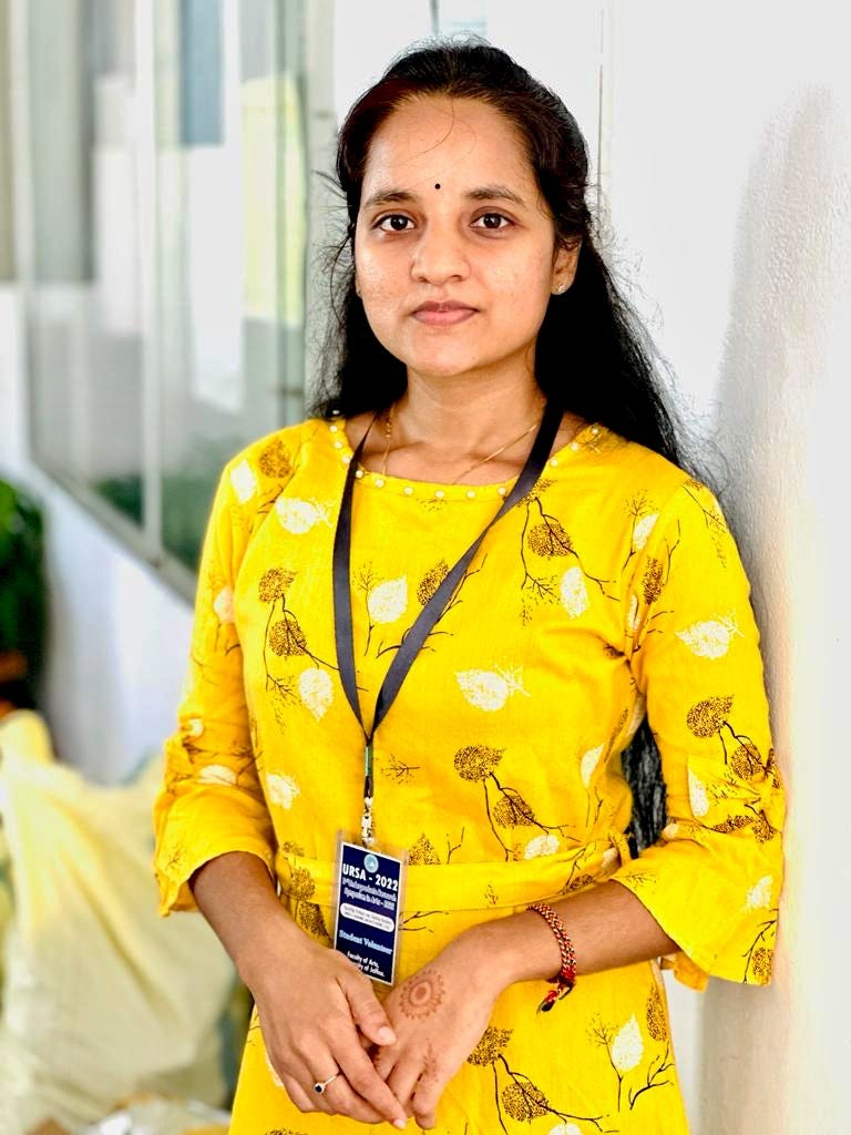 Lavansika . S – Medium