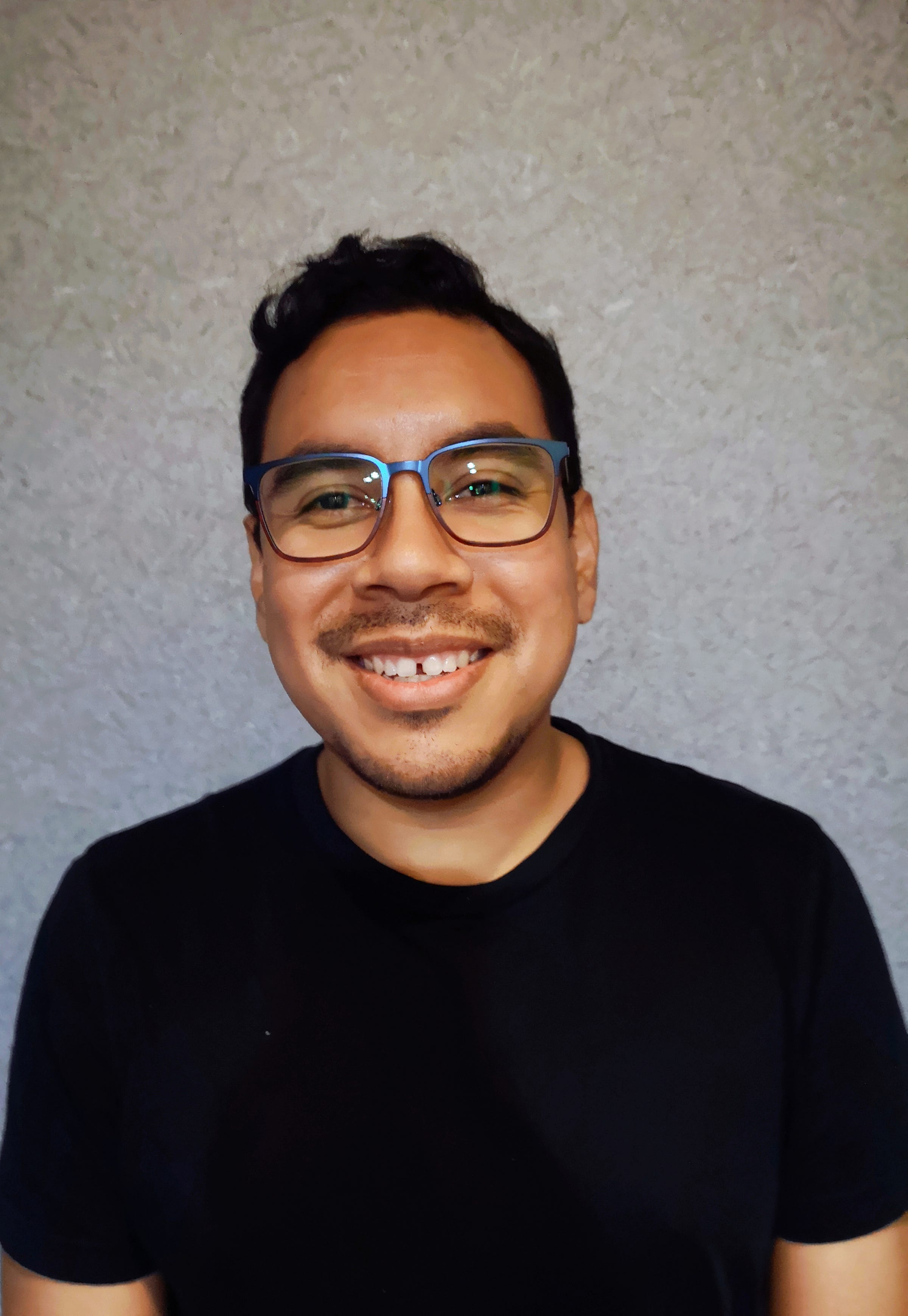 Mario Aguirre Medium